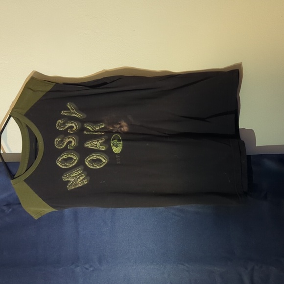 Mossy Oak Tank - Picture 1 of 2